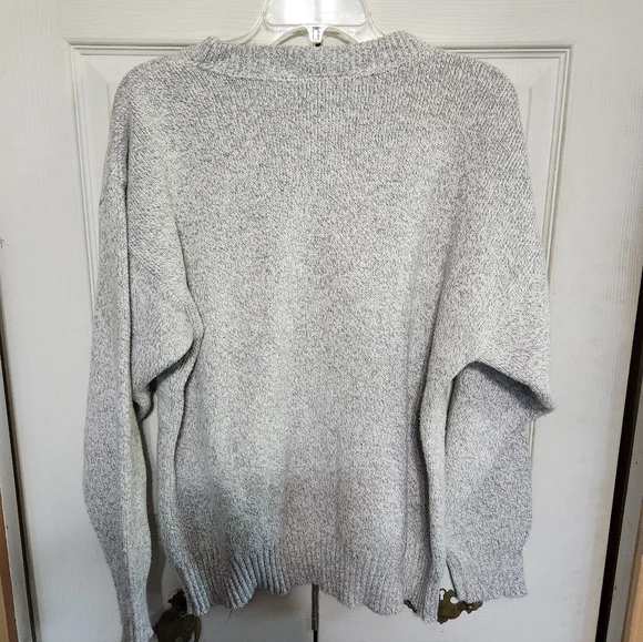 Womens Gray Sweater with American Flag Design - Picture 7 of 9